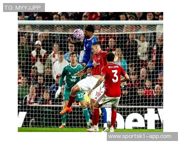 曼联一战飙升至第六名距离第四名桑德兰仅差一分